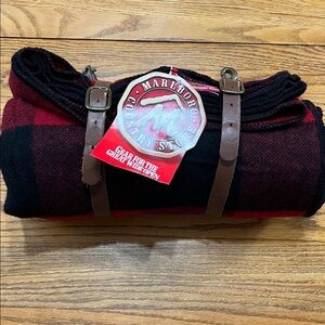 Vintage MARLBORO Country Store Red /Black Buffalo Plaid Wool Blanket 70 X 60 NWT